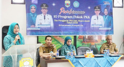 Lakukan Pembinaan di Kumpeh Ulu, TP PKK Muaro Jambi Prioritaskan Tertib Administrasi