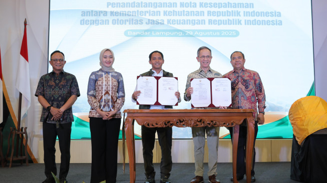 OJK dan Kemenhut Perkuat Sinergi Sektor Jasa Keuangan dan Kehutanan