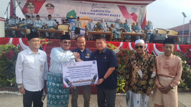 HUT ke-60 Tanjab Barat, Momen Bersejarah SKK Migas PetroChina Serahkan Jalan Sepanjang 7,5 KM dan Terima Sertifikat BMN