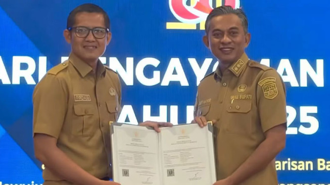 Pemkab Muaro Jambi Terima Sertifikat Kekayaan Intelektual Komunal