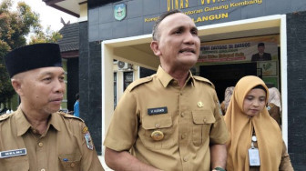 Bupati Sarolangun Hurmin Sidak Disiplin ASN Dinas Sosial, Dapati Beberapa ASN Bolos Kerja