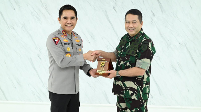 Kapolda Jambi dan Pangdam XX/TIB Perkuat Soliditas TNI-Polri