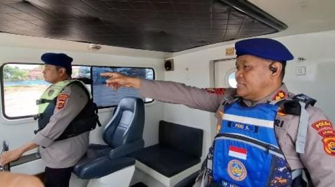 Ditpolairud Polda Jambi Gelar Patroli Skala Besar di Sungai Batanghari, Libatkan Kapal dan Helikopter Polri