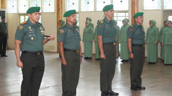 59 Perwira Korem 042/Gapu Naik Pangkat