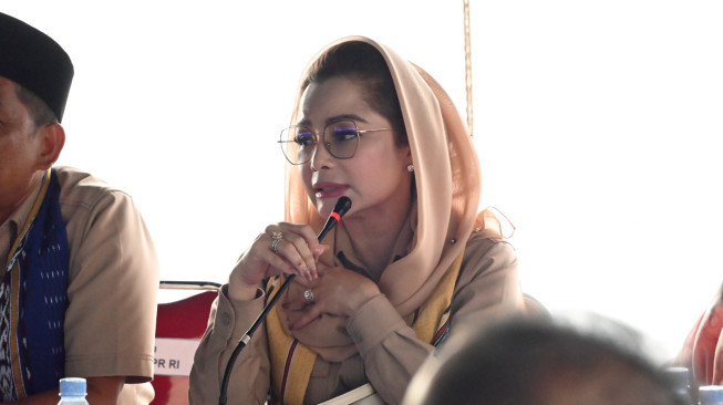 Komisi V DPR : Mendesak Pembangunan Pelabuhan dan Bandara di Maluku