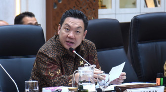 DPR Apresiasi Komitmen BGN Tutup Permanen SPPG yang Sebabkan KLB Keracunan MBG