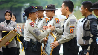 Polda Jambi Raih Penghargaan Nasional Terbaik 3 Quick Wins Presisi Pada Apel Kasatwil 2025