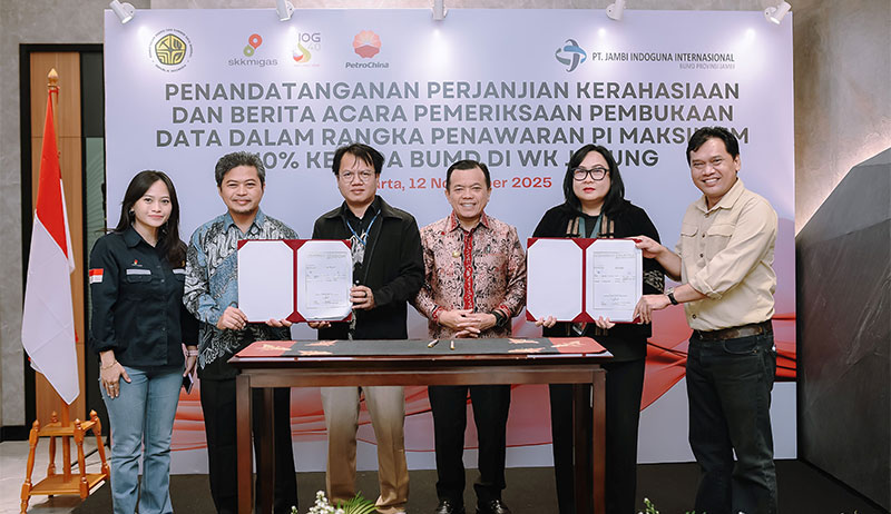 Penandatanganan perjanjian kerahasiaan dan Berita Acara Pemeriksaan Pembukaan Data oleh PetroChina International Jabung Ltd dan PT JII | rel