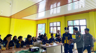 Pengenalan Teknologi VR: Simulasi Dunia Pertambangan di Ruang Kelas SMK