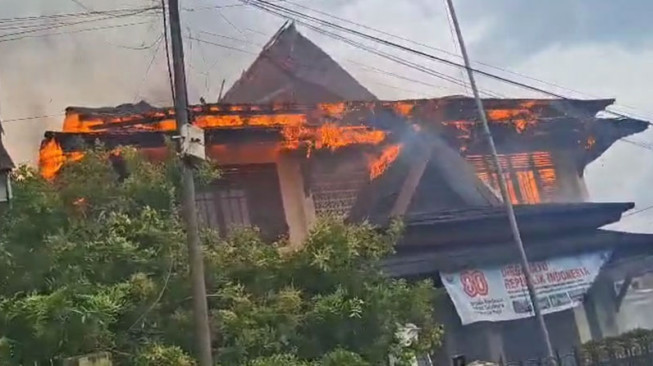 Kantor Dinas Pertanian Provinsi Jambi Terbakar, Tidak Ada Korban Jiwa