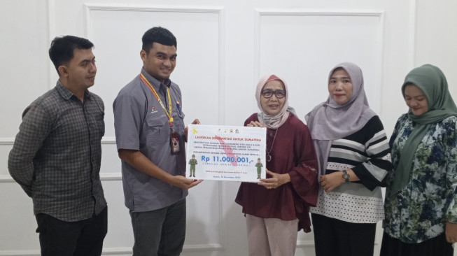 Komunitas Fun Walk and Run Karyawan SKK Migas PetroChina Berikan Bantuan Untuk Korban Banjir Sumatera
