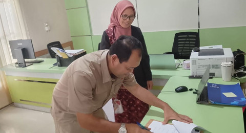 Dukung Kualitas Pelayanan Publik di ATR/BPN Tanjab Barat, SKK Migas - PetroChina Serahkan Bantuan Perlengkapan Kantor