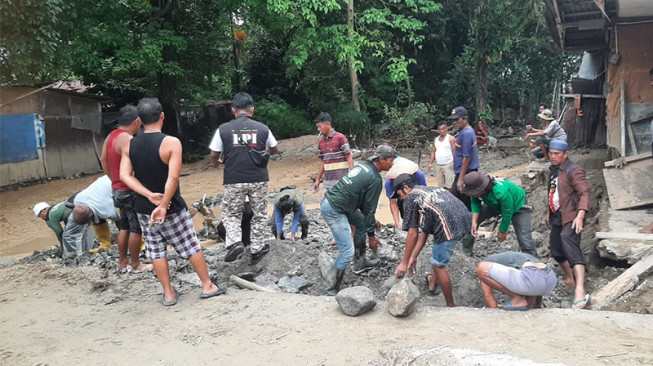 FPI Jambi Kirim Relawan Bantu Korban Bencana Alam Sumatera Sampai ke Titik Terparah