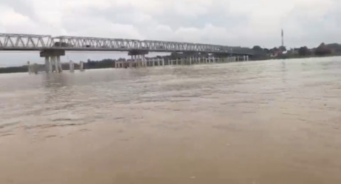 Terjun di Jembatan Batanghari 1, Seorang Remaja Hilang