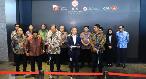 OJK Tunjuk Plt Dirut BEI Usai Pengunduran Diri