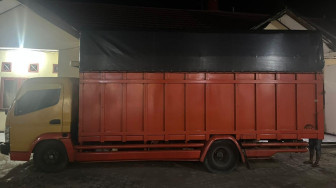 Ditreskrimsus Polda Jambi Tangkap  3 Pelaku  BBM Ilegal, Barang Bukti  12,3 Ton BBM Ilegal dan Sebuah Truk Pengangkut Diamankan.