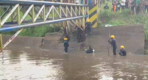 Bocah 11 Tahun Hilang Terseret Arus Sungai Buntung