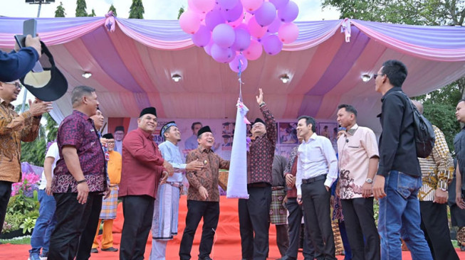 Wali Kota Jambi Dorong Pelajar Berpikir Kritis Lewat Simposium Riset