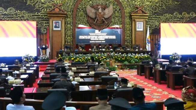 Gelar Paripurna HUT ke-69, DPRD Provinsi Jambi Paparkan Kinerja