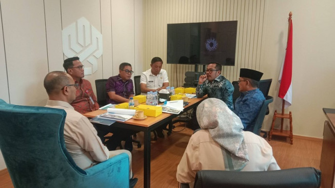 Bupati Tanjabbar Usulkan Perumahan Nelayan ke Pemerintah Pusat