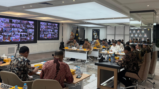 Putus Rantai Tengkulak, Polri Fasilitasi Permodalan KUR dan Penyerapan Bulog bagi Petani Jagung