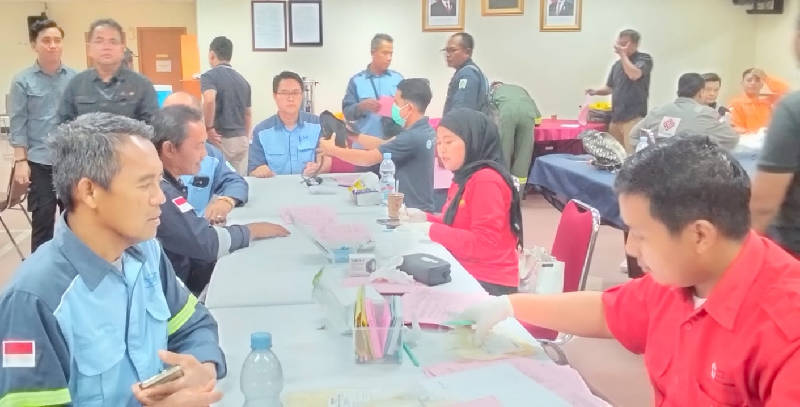 SKK Migas - PetroChina International Jabung Ltd (PCJL) menggelar kegiatan donor darah. Kegiatan dilaksanakan dengan melibatkan karyawan PCJL dan para kontraktor.