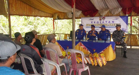 Dirpolairud Polda Jambi Sambang Nusa Presisi di Kampung Laut