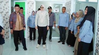 Pastikan Keselamatan Warga, Bupati Dillah Instruksikan Perbaikan Jembatan Sungai Lokan