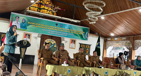 Zulva Fadhil Buka Bazar UP2K PKK Batang Hari: Ajak OPD Dukung Produk UMKM Lokal