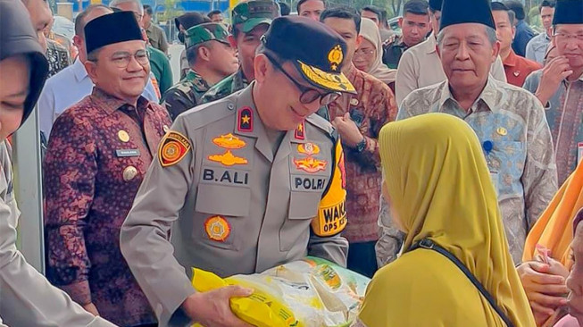 Polda Jambi Gelar Gerakan Pangan Murah, Salurkan 16,5 Ton Beras untuk Masyarakat Jelang Idul Fitri