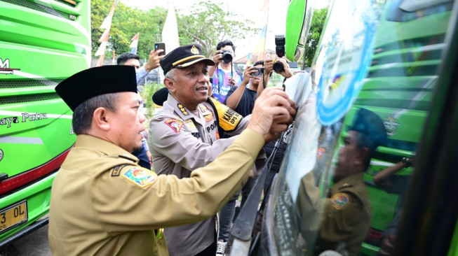 Polda Jambi Ikut Serta dalam Pelepasan Mudik Gratis dan Pencanangan Angkutan Lebaran Terpadu 2026 di Jambi