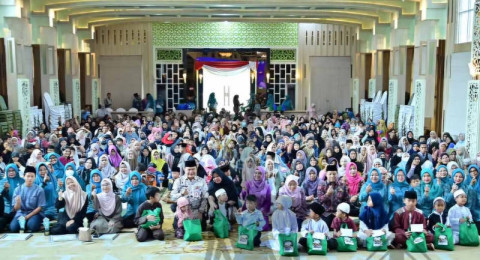 Sambut Hari Idul Fitri 1447 H, TP-PKK dan Pemkot Jambi Santuni Ratusan Anak Yatim