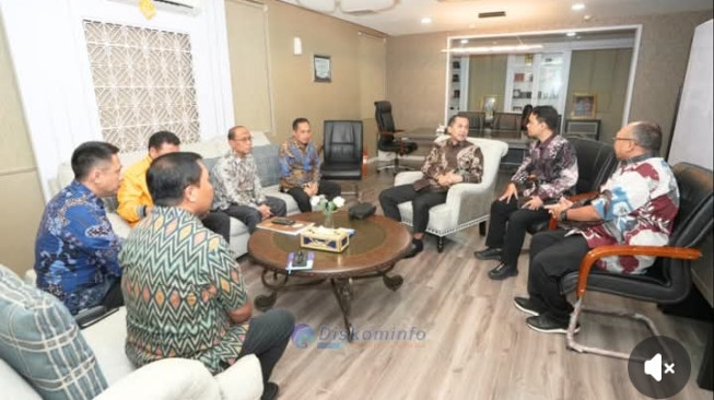 BBS Rapat Koordinasi Permasalahan Lahan Usaha Masyarakat Transmigrasi Swakarsa Mandiri (TSM) Desa Gambut Jaya Bersama Kementrian Agaria dan Tata Ruang/Badan Pertanahan Nasional