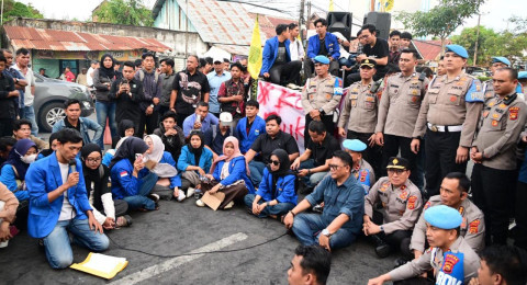 Wakapolda Jambi Duduk Bersama Pendemo, Tegaskan Komitmen Transparasi dan Penegakan Hukum