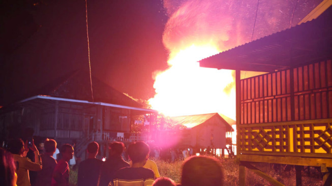 Kebakaran Hebat di Pelayangan, Enam Keluarga Kehilangan Tempat Tinggal