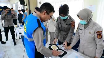 Wakapolda Jambi Tinjau Langsung Pemeriksaan Kesehatan Tahap I Taruna Akpol di Asrama Haji