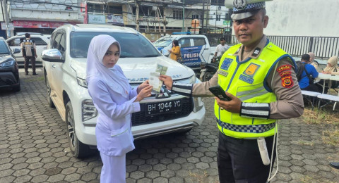 Ditlantas Polda Jambi, Beri Sanksi Kendaraan Gunakan Etle Handheld