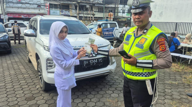 Ditlantas Polda Jambi, Beri Sanksi Kendaraan Gunakan Etle Handheld