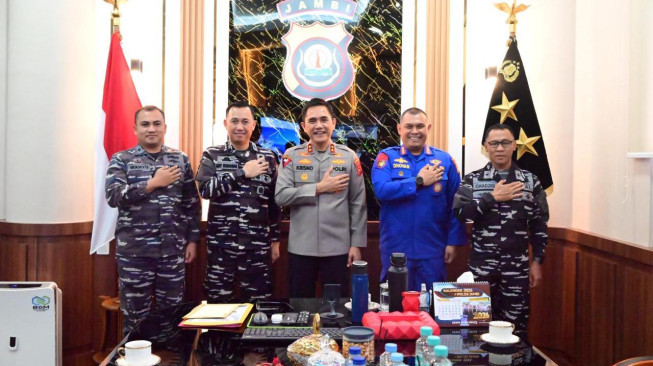 Kapolda Jambi Terima Audiensi Danlanal Palembang, Perkuat Sinergi Pengamanan Wilayah Perairan