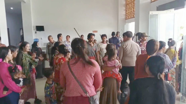 Ratusan Warga SAD Tagih Janji Bupati Merangin