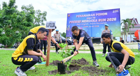 Polda Jambi Tanam Pohon dalam Road to Presisi Merdeka Run 2026, Wujud Nyata Kepedulian Lingkungan
