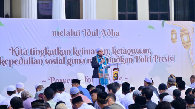 Pererat Silaturahmi, Polda Jambi Gelar Shalat Idul Adha 1447 H dan Berbagi Hewan Kurban