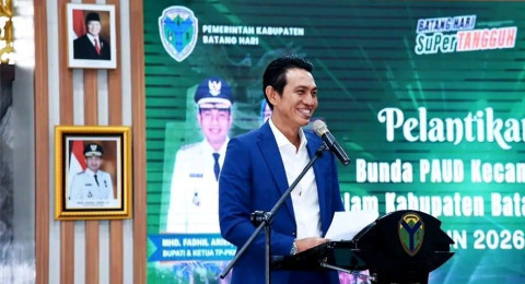 Bupati Batang Hari Tekankan Sinergi Camat & Ibu Camat, Zulva Fadhil Lantik Pengurus TP-PKK 4 Kecamatan