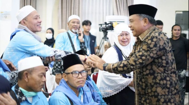Sambut Jemaah Haji Muaro Jambi, Sekda Apresiasi Pelayanan dan Pengabdian Sosial