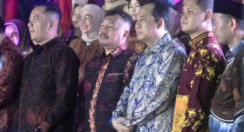 Bupati Muaro Jambi Dorong Sinergi Pelestarian Tradisi dan Kebangkitan Ekonomi Kreatif di Panggung 'Jambi Elok Nian'