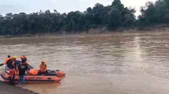 Bambang Hanyut di Sungai Batang Tembesi, Puluhan Personel SAR Dikerahkan