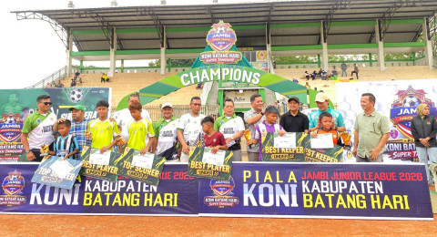 Sekda Batang Hari Resmi Tutup Jambi Junior League 2026, Harapkan Lahir Bibit Pesepak Bola Berprestasi