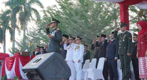 Gubernur Al Haris dan Forkopimda Hadiri Upacara Penurunan Bendera dengan Khidmat, Sampaikan Ucapan Terima Kasih