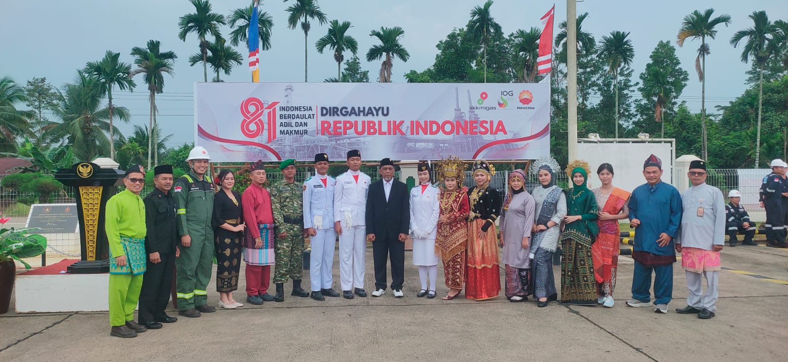 Semangat HUT ke-81 Kemerdekaan RI budaya anti suap dikumandangkan oleh SKK Migas - PetroChina | foto : henrosta