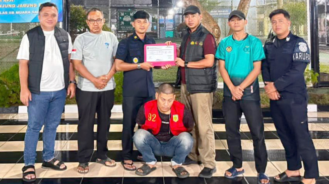 Sembilan Bulan Kabur, DPO Kasus Zina Dibekuk Tim Tabur Kejari Tanjabtim